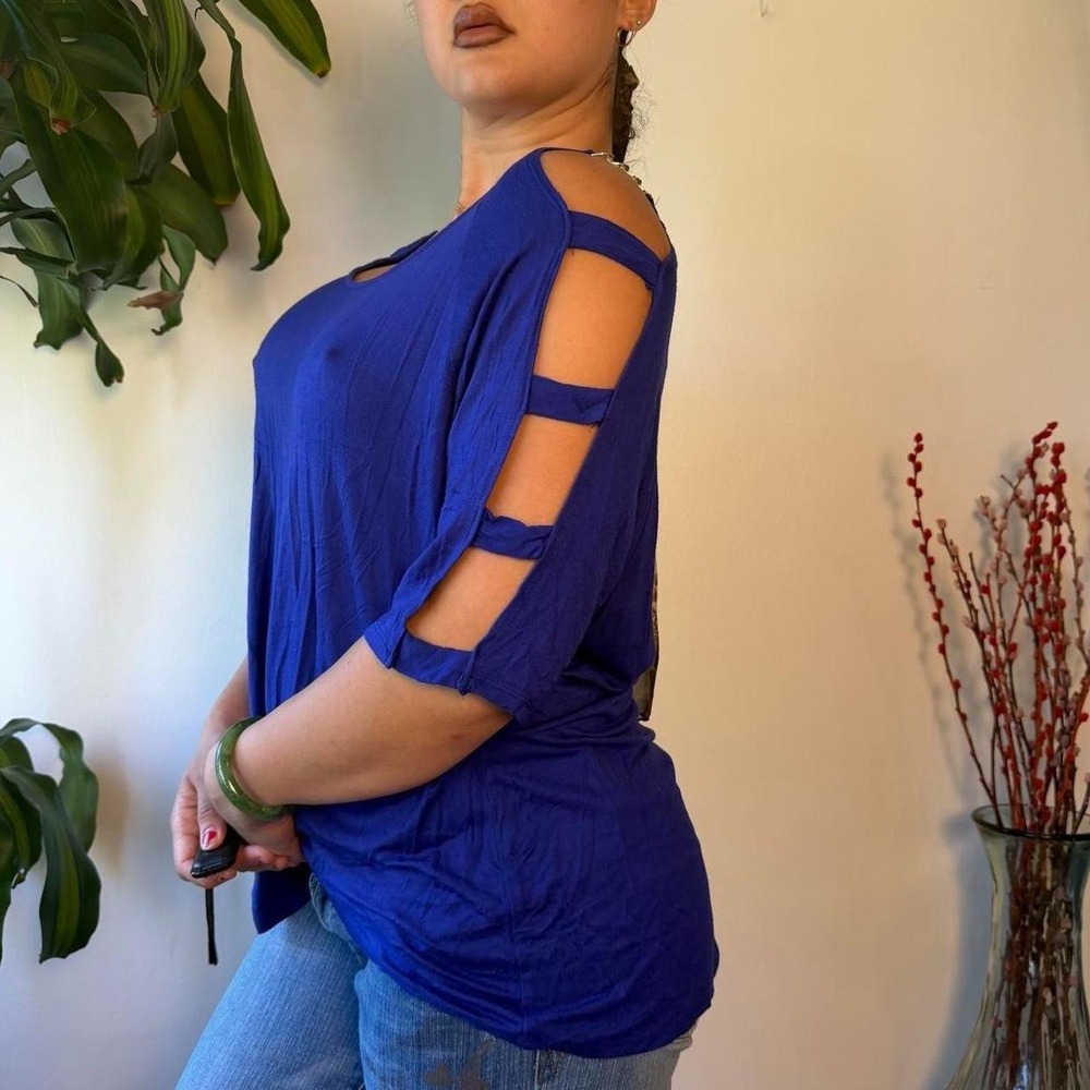 Adele & May Woman Purple Off Shoulder Cutout Top Gold Chain 2X 9572X